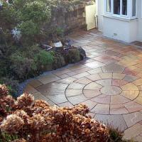How to lay paving slabs: tips and tricks