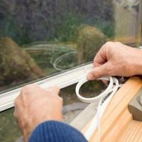 How to insulate plastic windows for the winter - insulation technology from the outside and inside